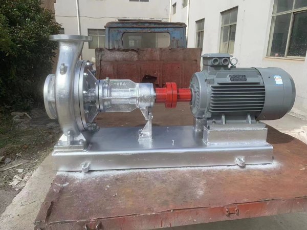 WRY系(xi)列新一(yī)代高效(xiào)節能循(xún)環油泵(beng)