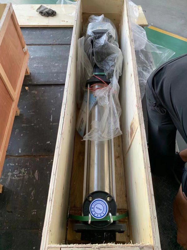 輕型(xing)立式多(duō)級離心(xīn)泵